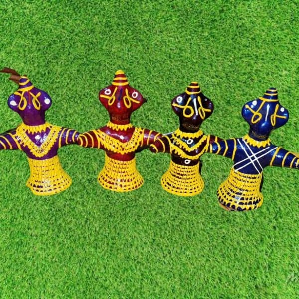 Lacquer Craft Doll Set